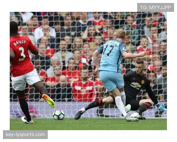 德布劳内如何从边前卫蜕变为中场核心：角色转型的关键机制与能力重构